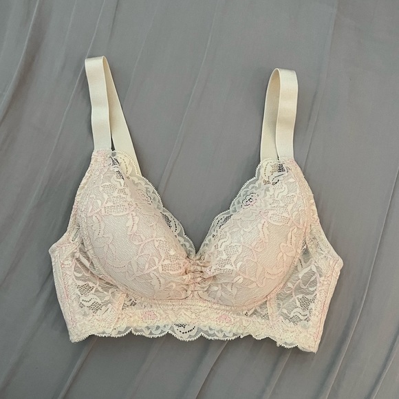 Taiwan Yuru Lace Bra in Nude Color 32C - Picture 2 of 9